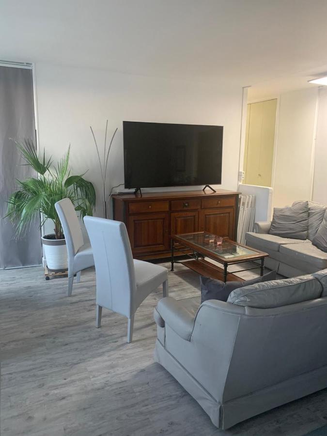 Grand Appartement Proche De Paris ชีญี-มาซาแร็ง ภายนอก รูปภาพ